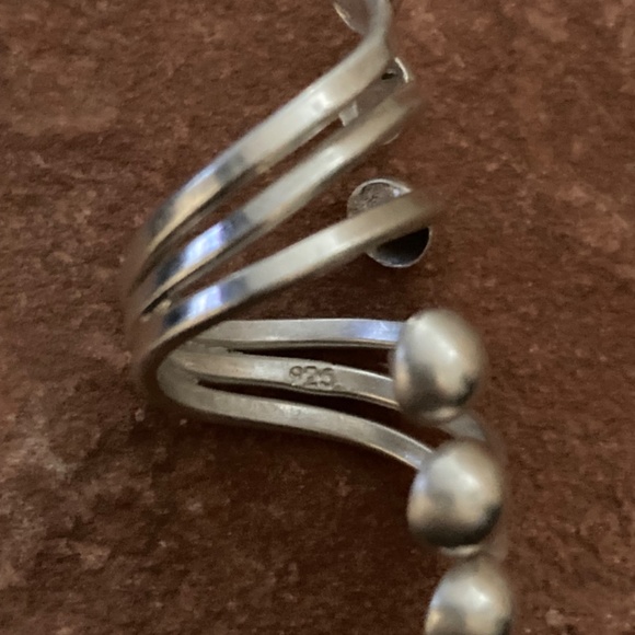 .925 Large Sterling Silver ring - Picture 6 of 13